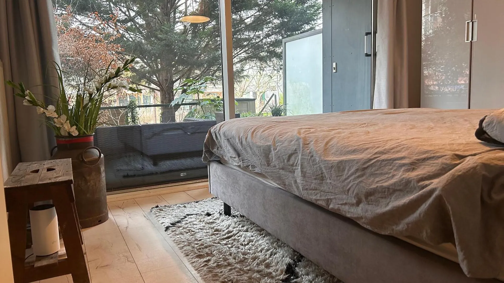 Private 3 Bedroom Apartment - Homestay Properties Амстердам Нидерланды